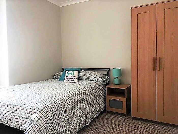 4 Bedroom Private Hall To Rent In Vine Street, Lancaster, LA1