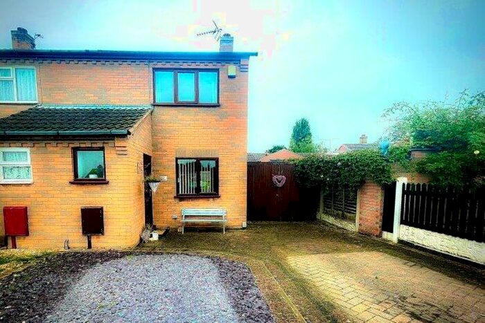2 Bedroom Semi-Detached House To Rent In Albany Close, Nottingham, NG15