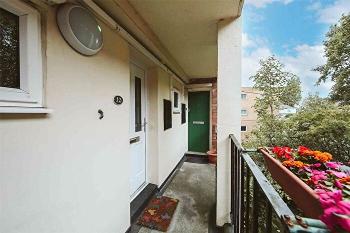 1 Bedroom Apartment For Sale In West Oakhill Park, Liverpool, Merseyside, L13
