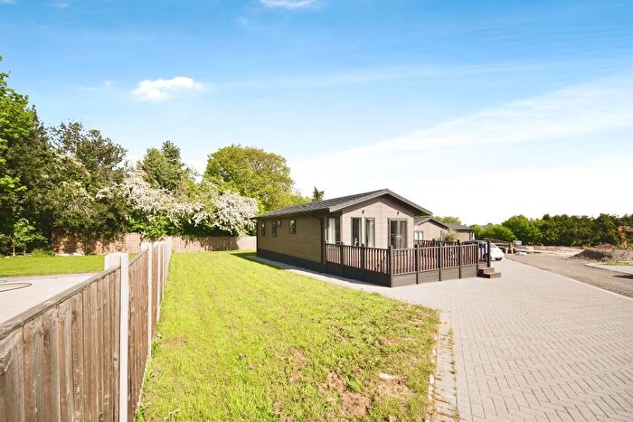 2 Bedroom Park Home For Sale In Well Street, East Malling, West Malling, ME19
