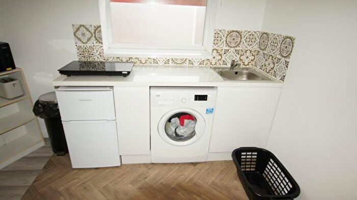 Studio To Rent In Cumberland Road, London, E13