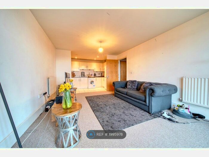 1 Bedroom Flat To Rent In Dunthorne Way, Grange Farm, Milton Keynes, MK8