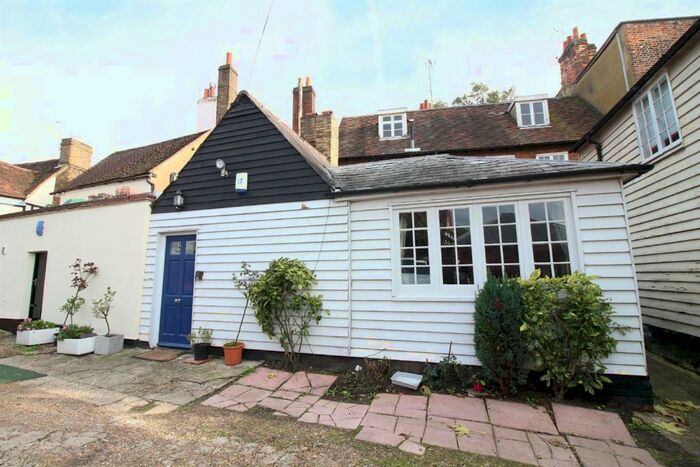 2 Bedroom Terraced House To Rent In St. Andrew Street, Hertford, SG14