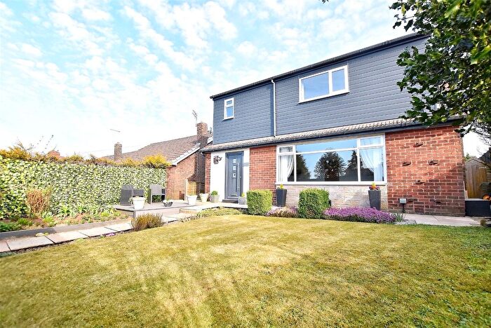 3 Bedroom Detached House For Sale In Milnrow Road, Littleborough, Greater Manchester, OL15
