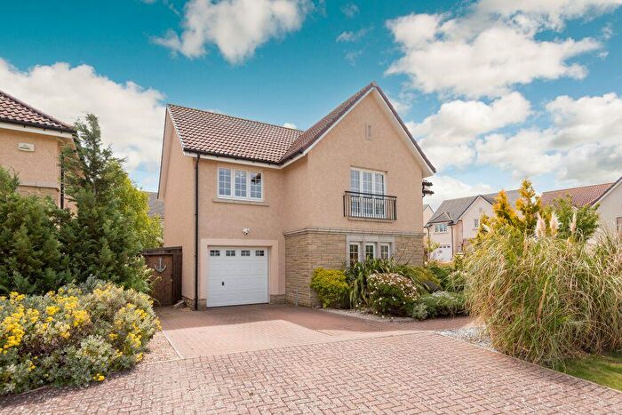 4 Bedroom Detached House For Sale In Moffat Place, North Berwick, East Lothian, EH39