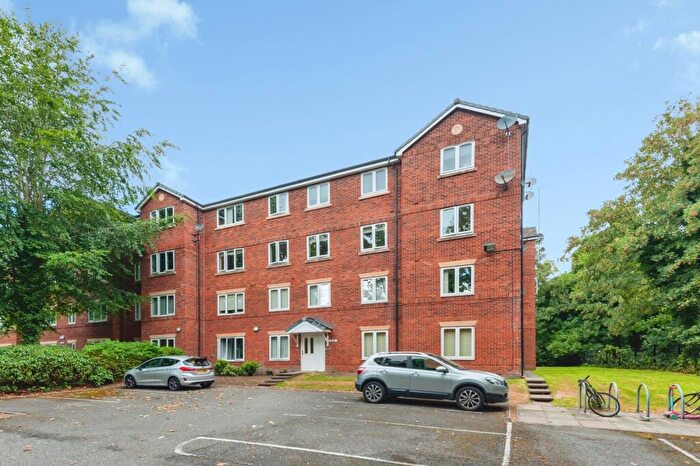 1 Bedroom Apartment For Sale In Woodsome Park, Woolton, Liverpool, Merseyside, L25