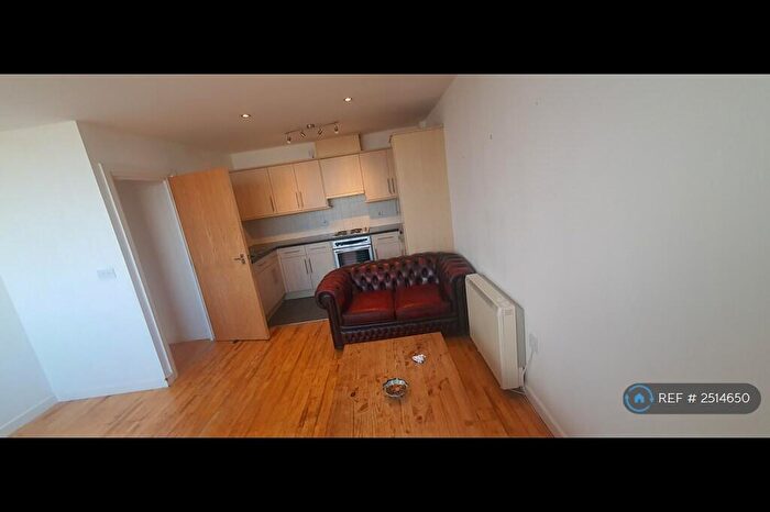 1 Bedroom Flat To Rent In Church Street, Dunstable, LU5