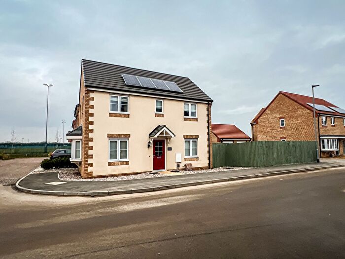 3 Bedroom Semi-Detached House To Rent In Dandelion Drive, Whittlesey, Peterborough, PE7