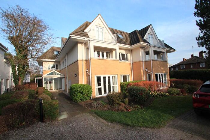 2 Bedroom Flat To Rent In Queen Ediths Way, Cambridge, Cambridgeshire, CB1