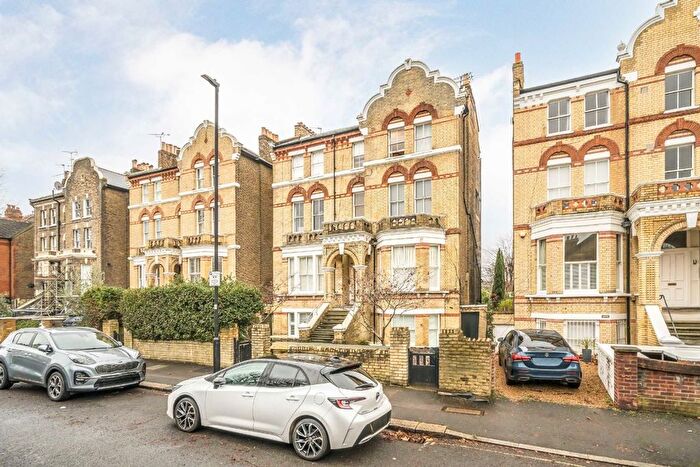 1 Bedroom Flat To Rent In The Chase, Clapham, SW4