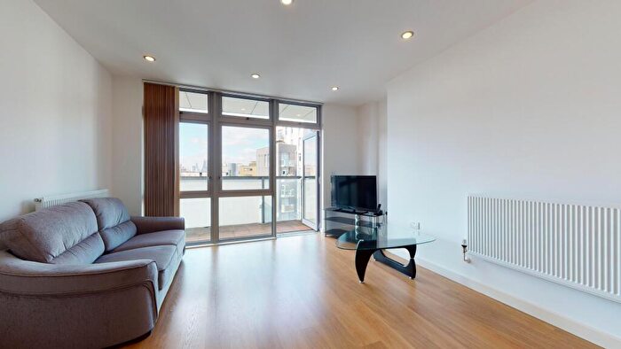2 Bedroom Flat To Rent In Caspian Apartments, Salton Square, E14
