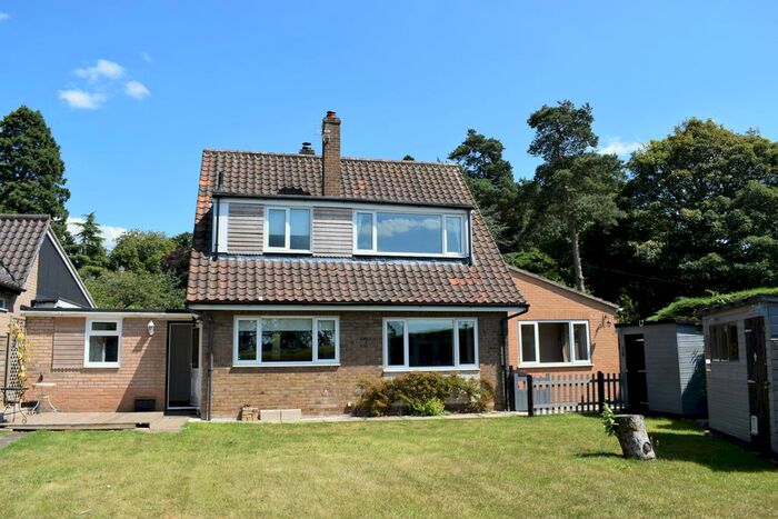 3 Bedroom Detached House For Sale In Main Street, Bigby, DN38
