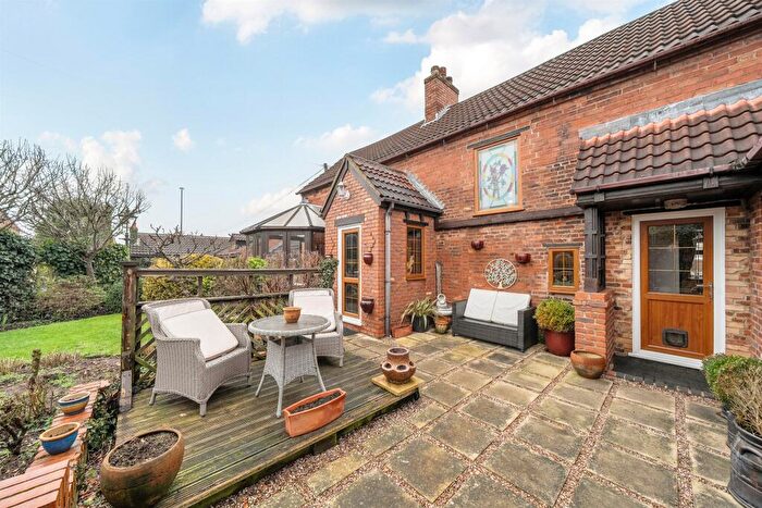 6 Bedroom Detached House For Sale In Moira Road, Overseal, Swadlincote, DE12