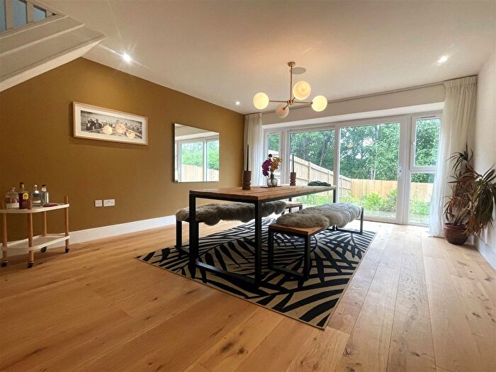 5 Bedroom Semi-Detached House To Rent In Fern Road, St. Leonards-On-Sea, TN38