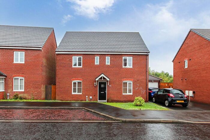 4 Bedroom Detached House For Sale In Cloverfield, West Allotment, NE27