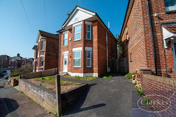 3 Bedroom Detached House To Rent In Muscliffe Road, Winton, Dorset, BH9