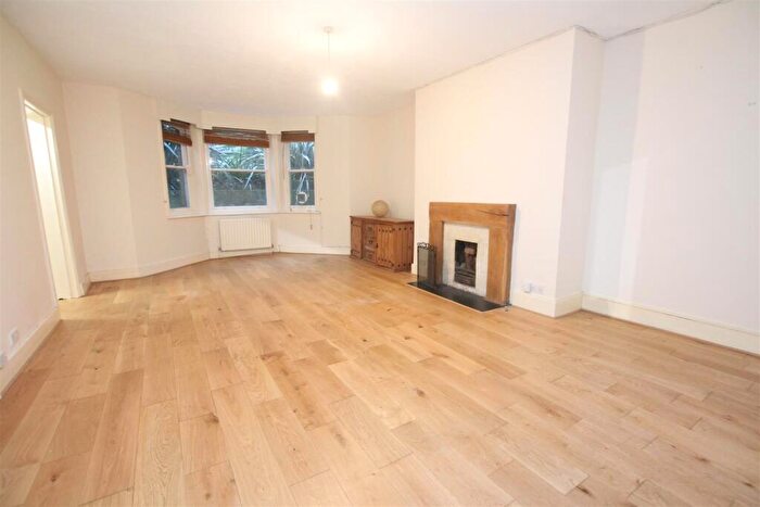 2 Bedroom Flat To Rent In Second Avenue, Hove, BN3