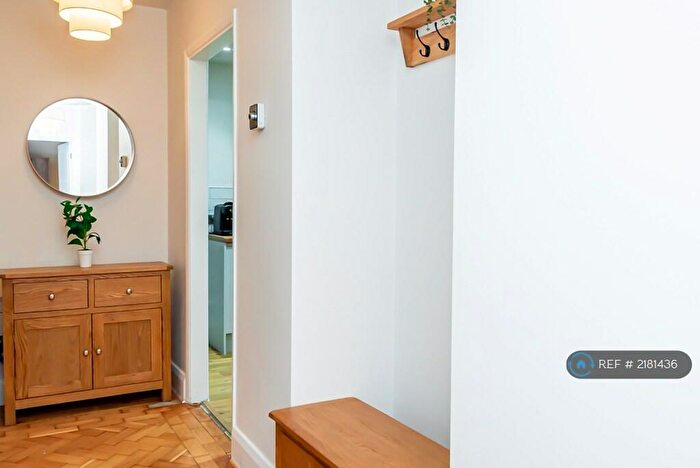 2 Bedroom Flat To Rent In Brighton Road, Purley, CR8