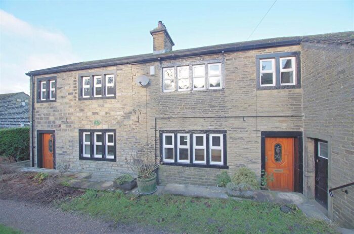 3 Bedroom Character Property To Rent In Stainland Dean, HX4