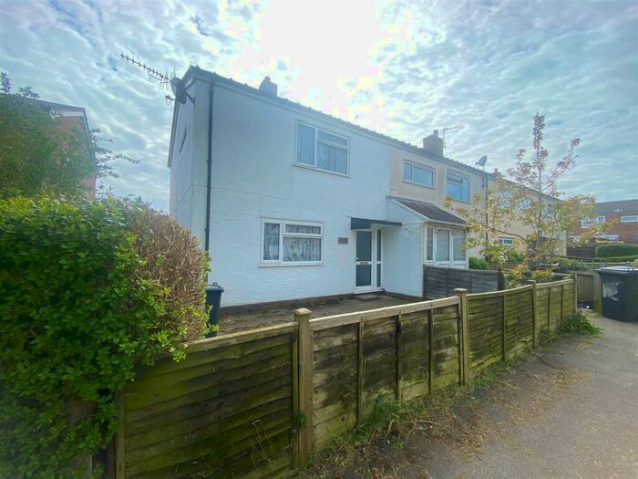 2 Bedroom End Of Terrace House To Rent In Clyde Park, Hailsham, BN27