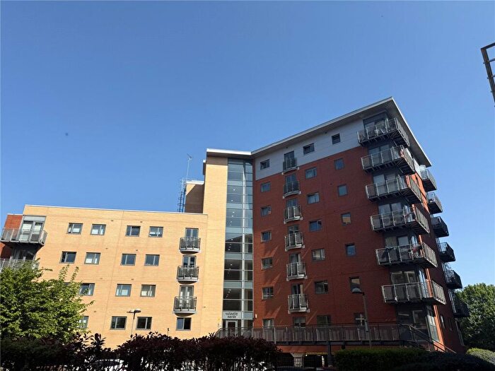 1 Bedroom Apartment To Rent In Velocity North, City Walk, Leeds, LS11