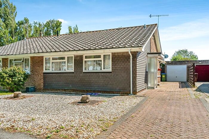 3 Bedroom Semi-Detached Bungalow For Sale In Pinehurst Park, Bognor Regis, PO21