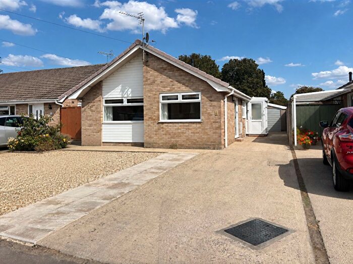 3 Bedroom Detached Bungalow For Sale In Durand Close, Longlevens, GL2
