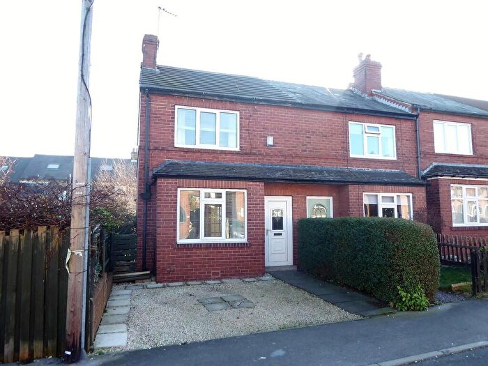 2 Bedroom End Of Terrace House To Rent In Merton Avenue, Farsley, LS28