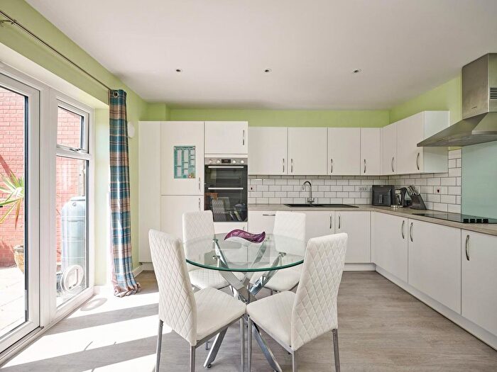 3 Bedroom Semi-Detached House For Sale In Moorhen Road, Yatton, BS49