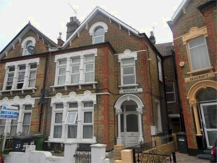 1 Bedroom Flat To Rent In Halesworth Road, Lewisham, London, SE13