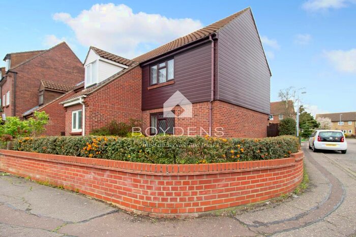 2 Bedroom End Of Terrace House To Rent In Highwoods, Colchester, Essex, CO4