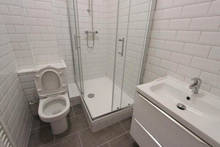 1 Bedroom Flat To Rent In North End Road, London, W14