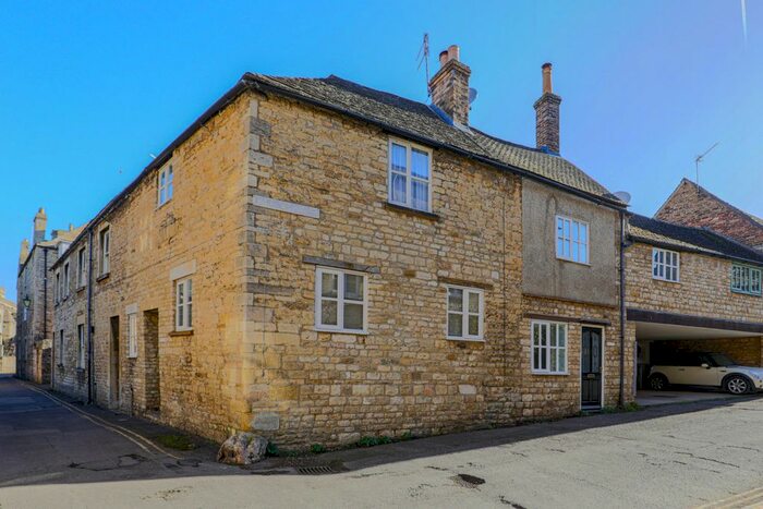3 Bedroom Terraced House To Rent In Church Lane, Stamford, Lincolnshire PE9
