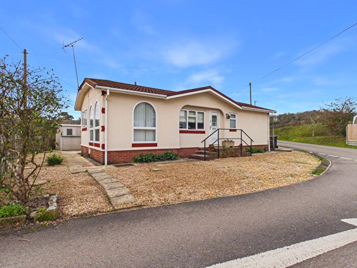 2 Bedroom Park Home For Sale In Elmtrees Park, Winchbottom Lane, Marlow, Buckinghamshire, SL7