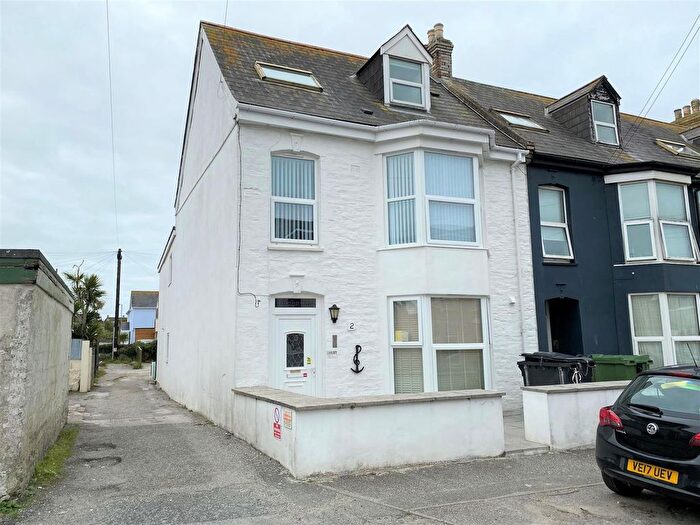 2 Bedroom Flat To Rent In Trevose Avenue, Newquay, TR7