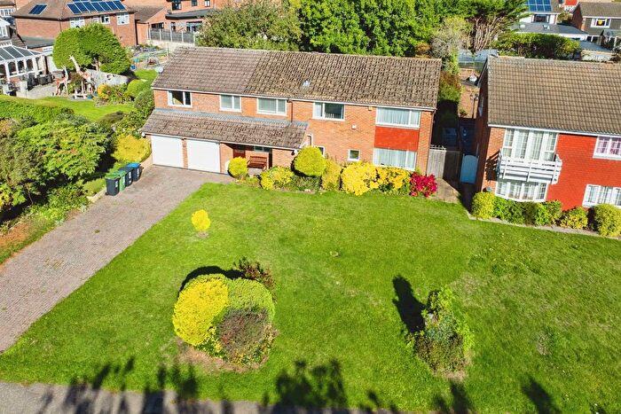 5 Bedroom Detached House For Sale In Peascroft Road, Hemel Hempstead, HP3