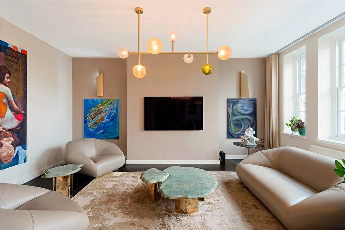 3 Bedroom Flat For Sale In Warwick Gardens, London, W14