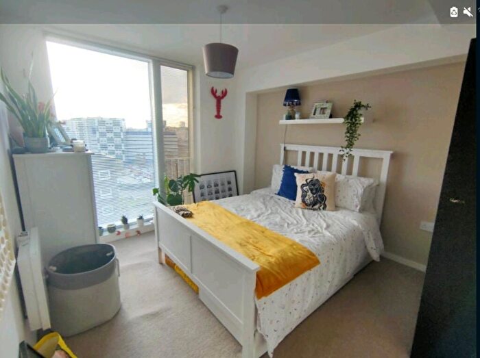 2 Bedroom Apartment To Rent In Block G Saxton Gardens, LS9