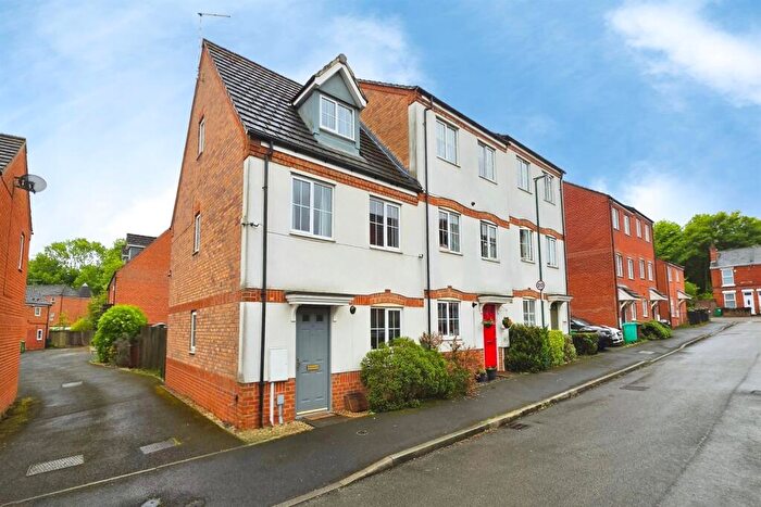 3 Bedroom End Of Terrace House For Sale In Tannin Crescent, Bulwell, NG6