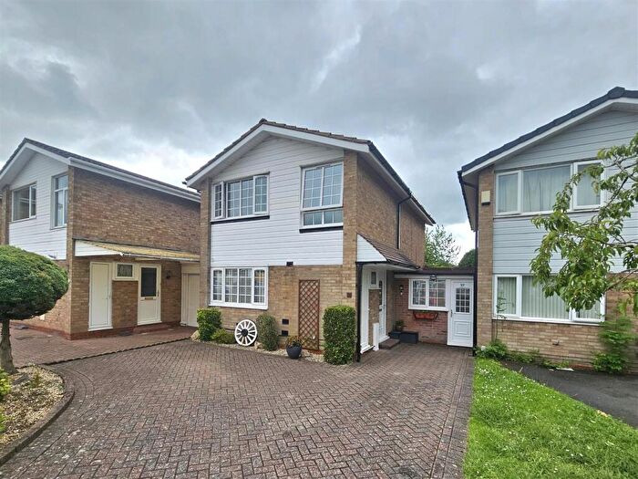 3 Bedroom House For Sale In Wharton Avenue, Solihull, B92