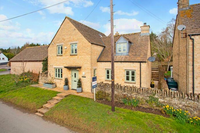 4 Bedroom Detached House For Sale In Shipton Oliffe, Cheltenham, GL54
