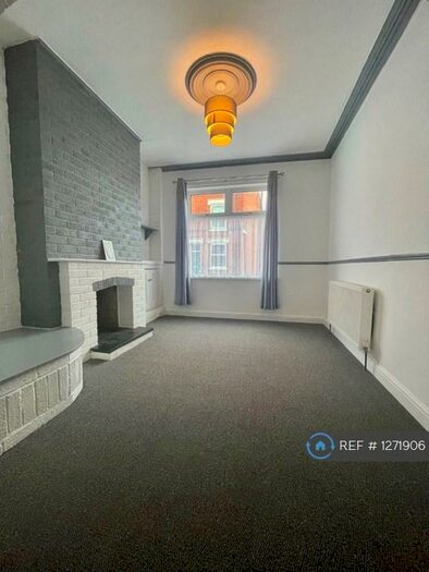 3 Bedroom Terraced House To Rent In Pool Road, Leicester, LE3