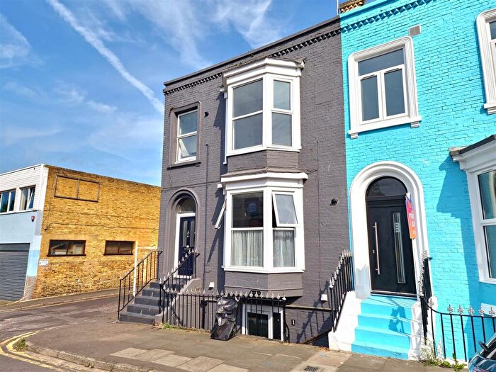 2 Bedroom Apartment To Rent In Addington Street, Margate, CT9