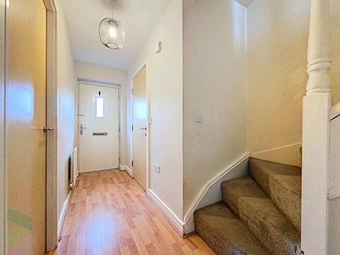3 Bedroom Town House For Sale In Burton Close, Darwen, BB3