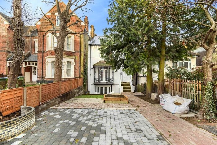 1 Bedroom Flat To Rent In Shrewsbury Lane, London SE18