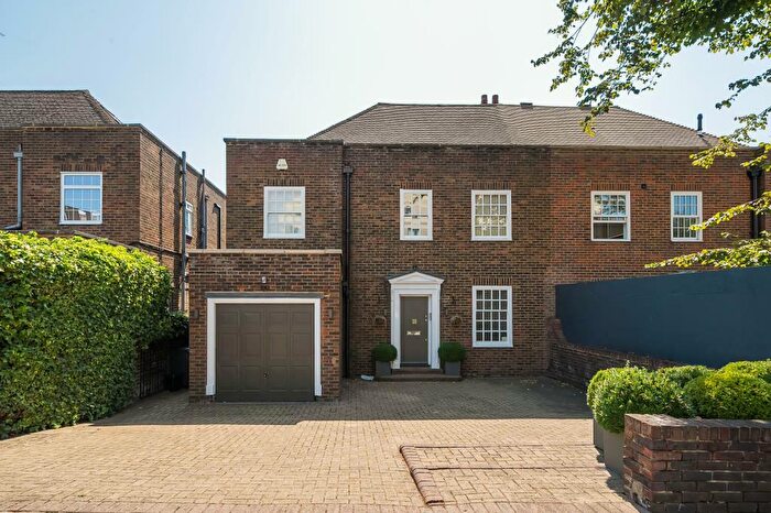4 Bedroom Detached House To Rent In Boundary Road, St Johns Wood, NW8