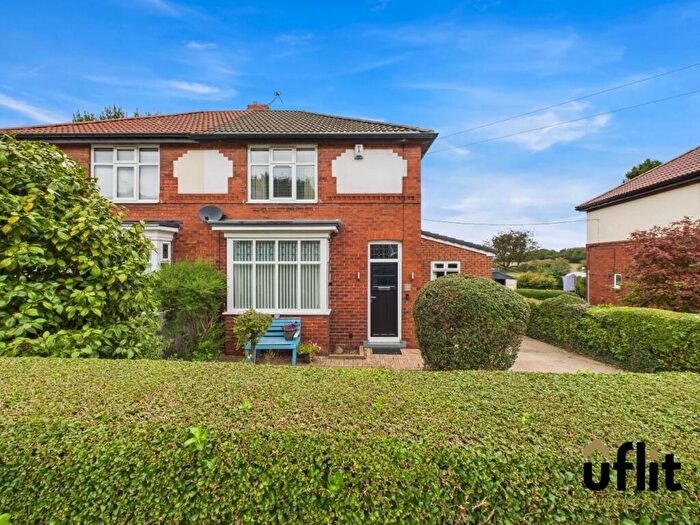 3 Bedroom Semi-Detached House For Sale In Brecks Crescent, Rotherham, S65