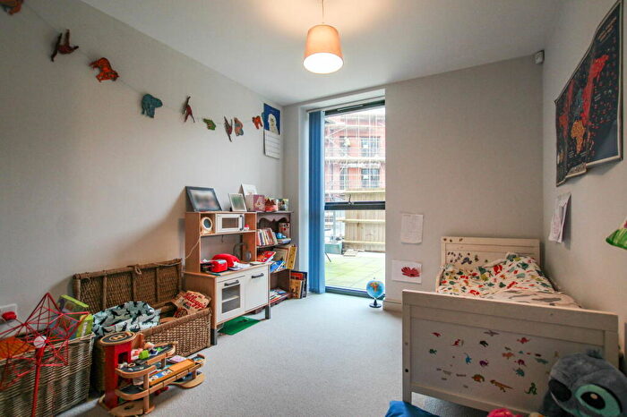 2 Bedroom Flat For Sale In Capstan Room, St. John's Road, Southville, Bristol, BS3