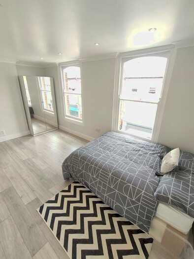 4 Bedroom Flat To Rent In Green Lanes, Newington Green, N16