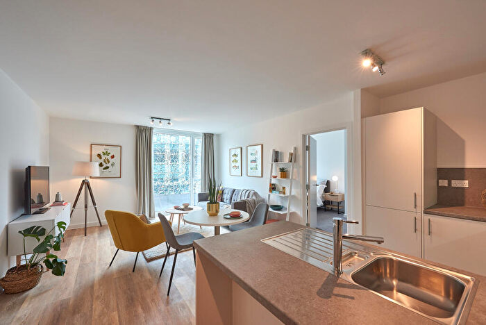 2 Bedroom Flat To Rent In The Wullcomb, Highcross Street, Leicester, LE1